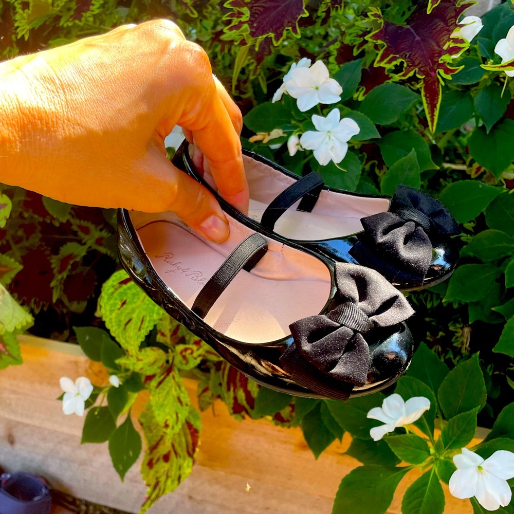 Toddler black Mary Jane flats